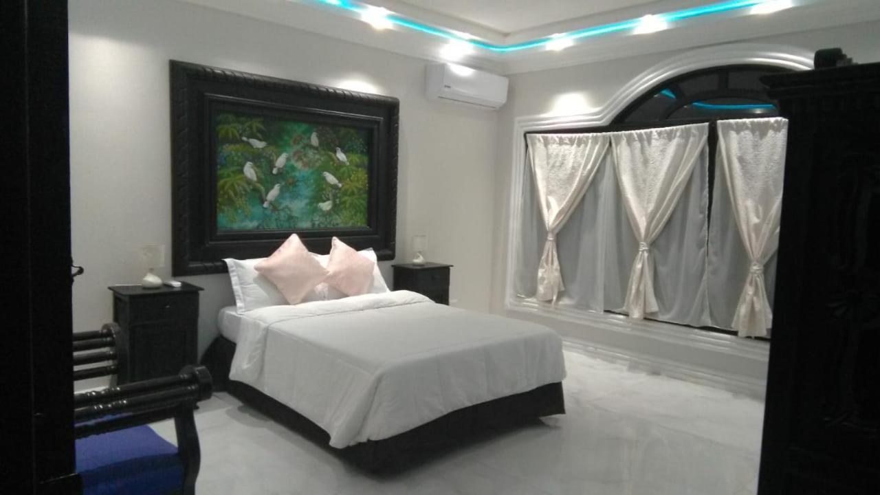 Hotel Villa Antigua 圣萨尔瓦多 外观 照片