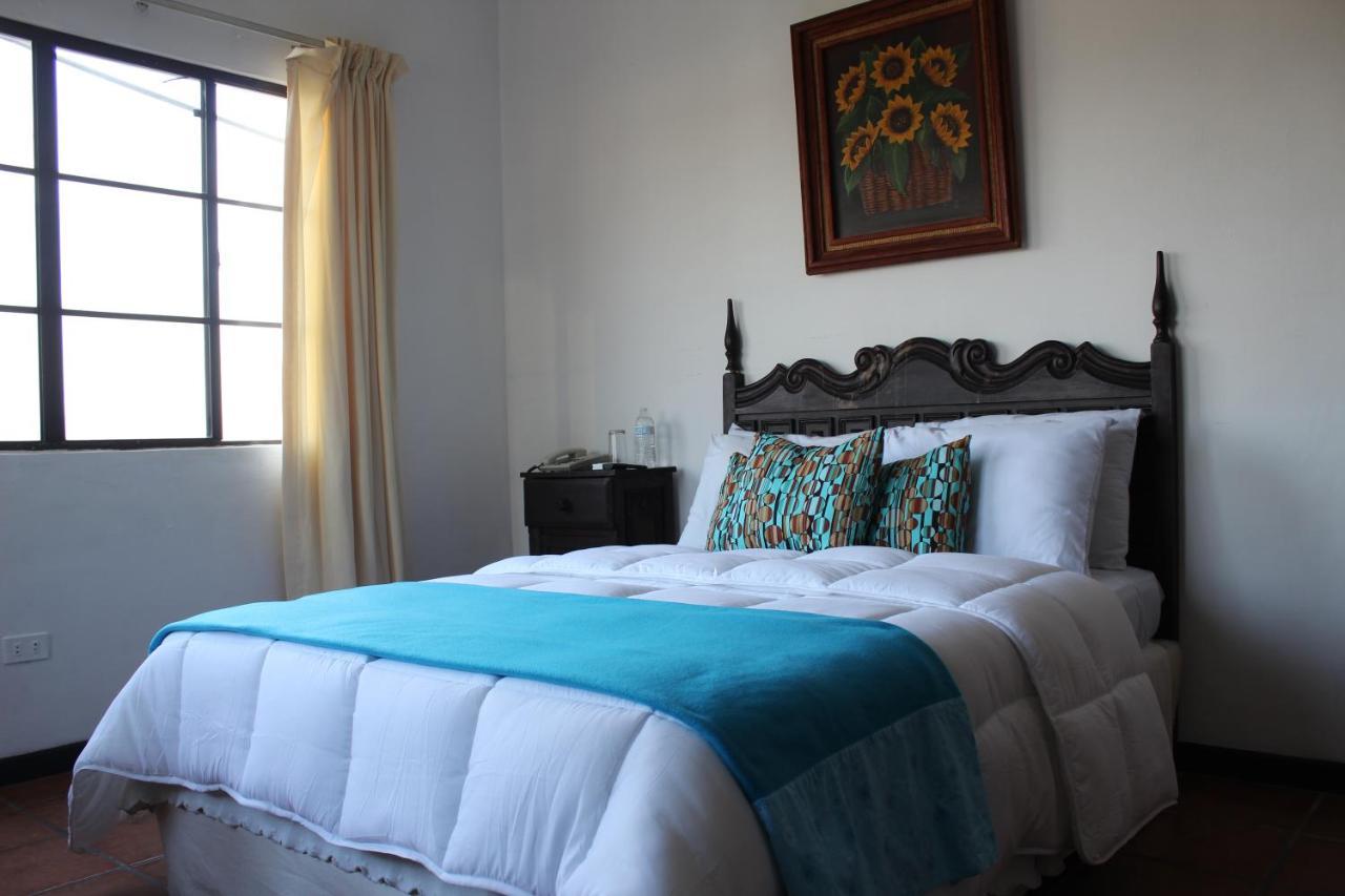 Hotel Villa Antigua 圣萨尔瓦多 外观 照片