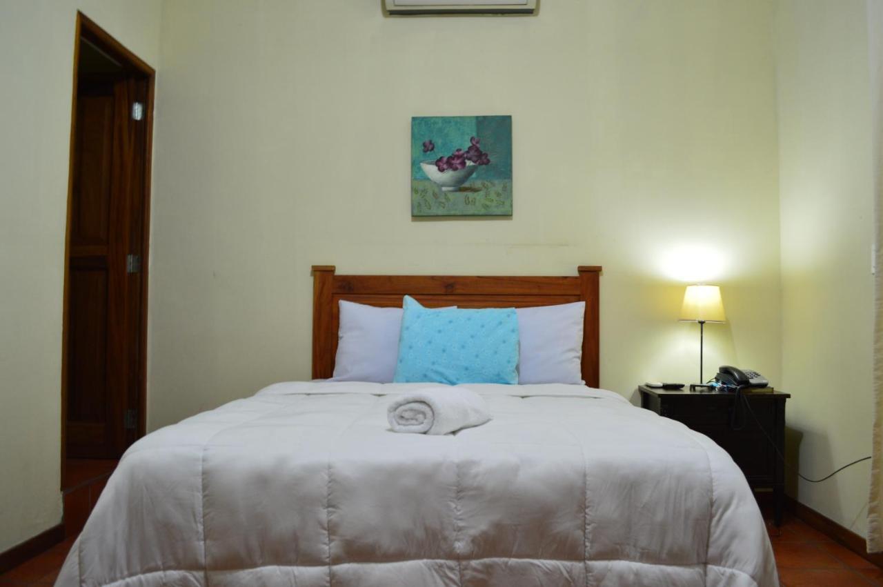 Hotel Villa Antigua 圣萨尔瓦多 外观 照片